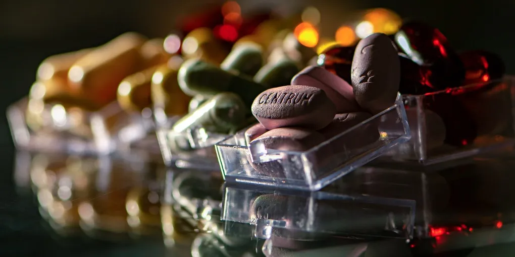 Best Multivitamin for Men 2026: Top Picks, Science-Backed