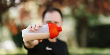 Collagen vs Whey Protein 2026: Which Should You Take?